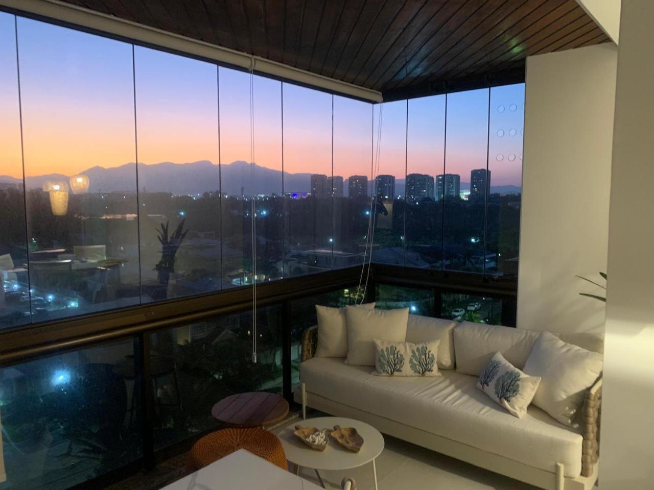 Lindo Apto No Melhor Lugar Da Barra Da Tijuca! Com Uma Vista De Tirar O Folego, Frente Para O Mar! Totalmente Equipado E Decorado Ao Lado Dos Melhores Hoteis E Quiosques Da Barra! Portaria 24H, Piscina, Sauna, Jacuzzi, Academia, Garagem, Wi-Fi, Lavan Рио де Жанейро Екстериор снимка