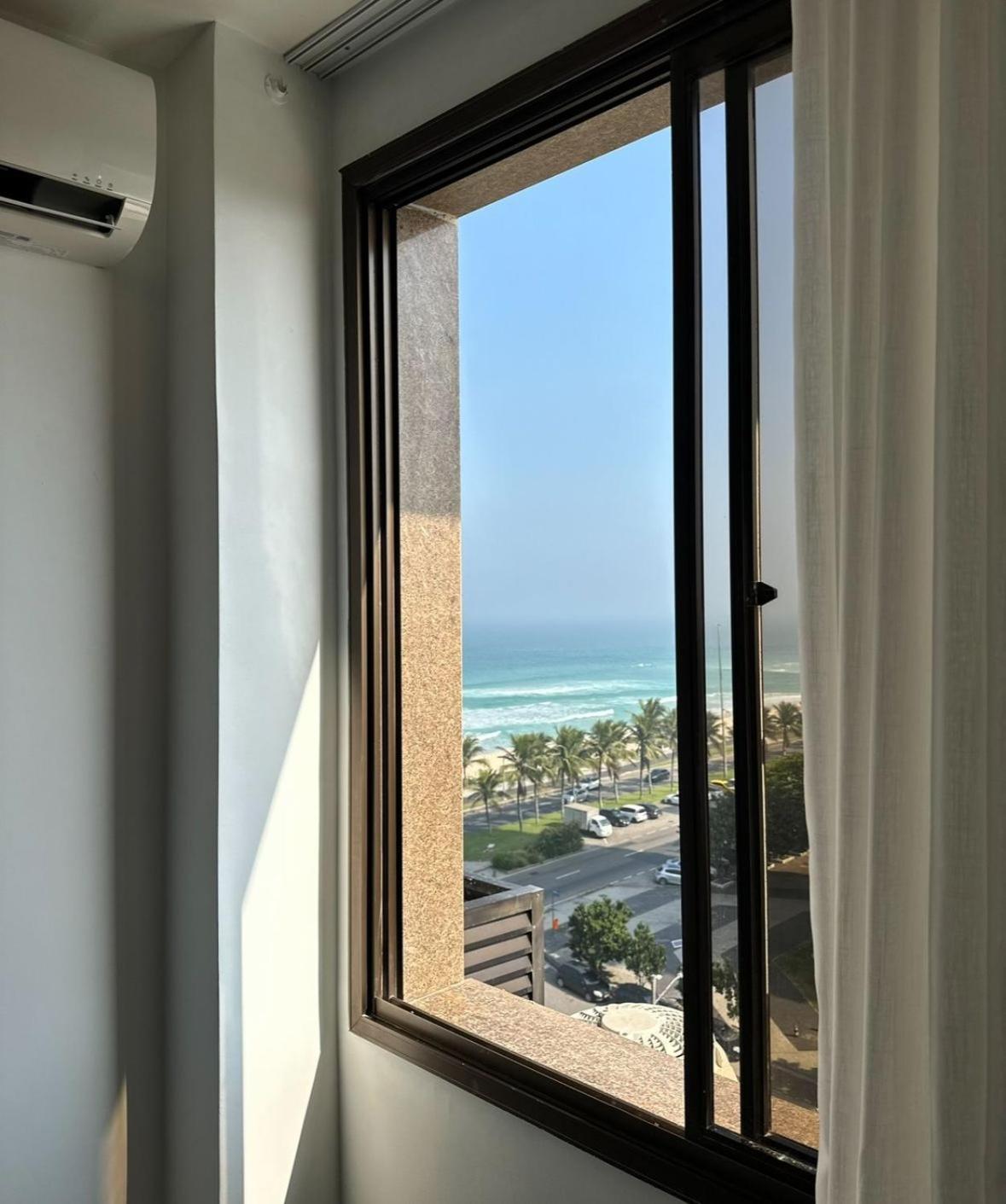 Lindo Apto No Melhor Lugar Da Barra Da Tijuca! Com Uma Vista De Tirar O Folego, Frente Para O Mar! Totalmente Equipado E Decorado Ao Lado Dos Melhores Hoteis E Quiosques Da Barra! Portaria 24H, Piscina, Sauna, Jacuzzi, Academia, Garagem, Wi-Fi, Lavan Рио де Жанейро Екстериор снимка