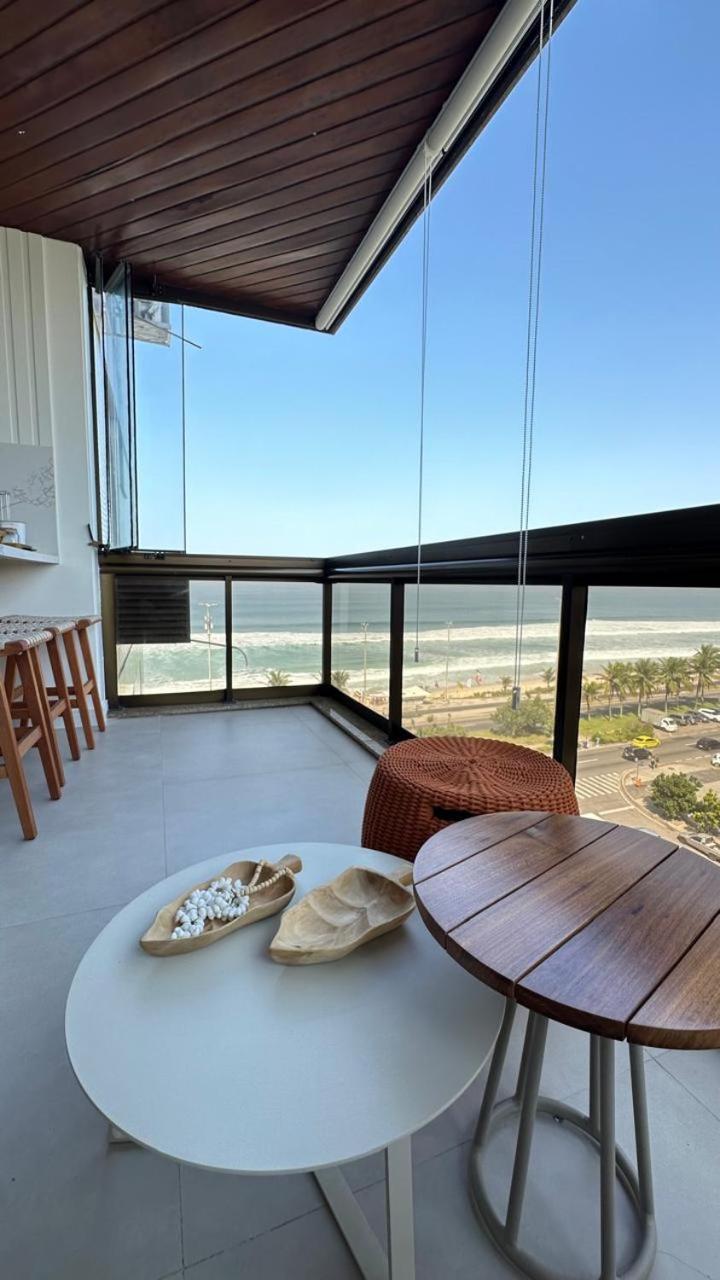 Lindo Apto No Melhor Lugar Da Barra Da Tijuca! Com Uma Vista De Tirar O Folego, Frente Para O Mar! Totalmente Equipado E Decorado Ao Lado Dos Melhores Hoteis E Quiosques Da Barra! Portaria 24H, Piscina, Sauna, Jacuzzi, Academia, Garagem, Wi-Fi, Lavan Рио де Жанейро Екстериор снимка